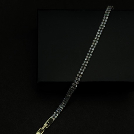 Işıltılı Sıra Taş Detaylı Bileklik