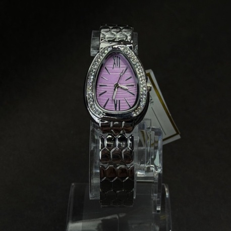 Zarif Mor Detaylı Gümüş Kadın Saati –