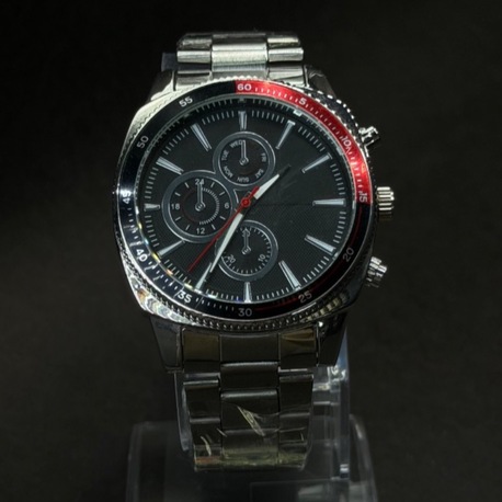 Metal Kordonlu Analog Erkek Kol Saati – Kırmızı Detaylı