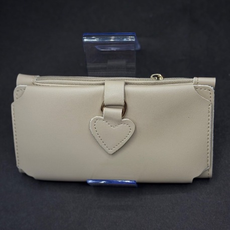 Zarif Kalp Aksesuarlı Kadın Cüzdan Modeli