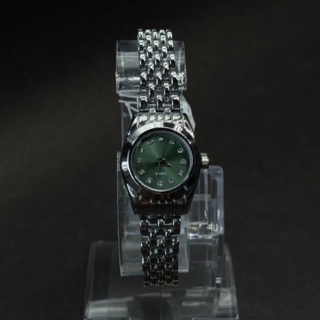 Zümrüt Yeşili Kadranlı Gümüş Metal Bilezik Saat