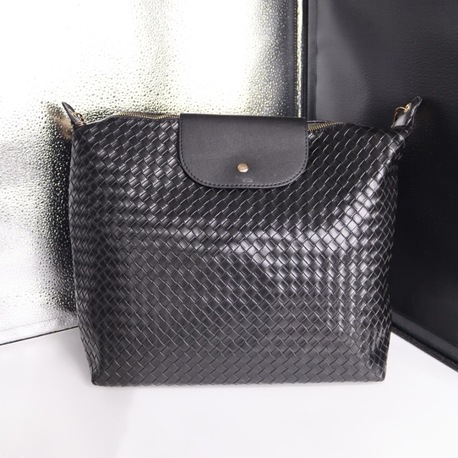 Sade Çizgili Örgü Yüzey Siyah Çanta