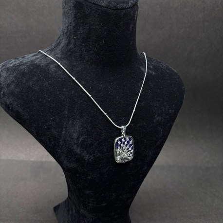 • Silver Işıltı Kare Plaka Kolye