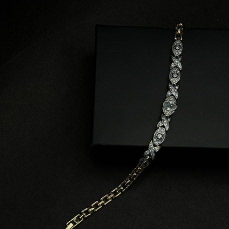 Işıltılı Göz Detaylı Bileklik