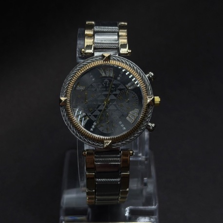 Çoklu Gösterge Görünümlü Yuvarlak Kasa Saat