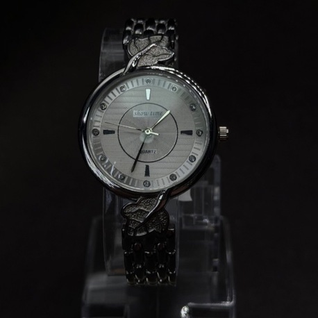 Gümüş Renk Metal Kordonlu Gri Kadranlı Şık Kol Saati